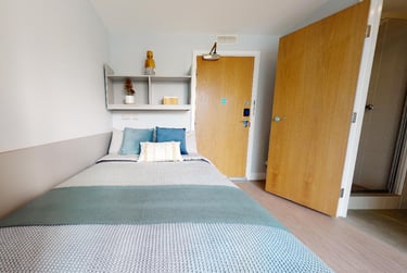 Platinum En Suite Plus - Image 1
