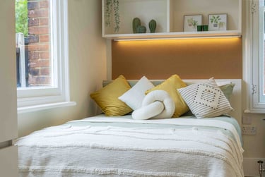 Gatehouse Gold En Suite at iQ Tufnell House, Station Road / Huddleston Road, Tufnell Park, London, N70EG - Image 1