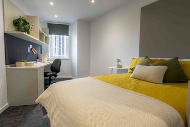 Bronze En Suite Premium at iQ Vega, 6 Miles Street, Vauxhall, London, SW81RZ - Image 1