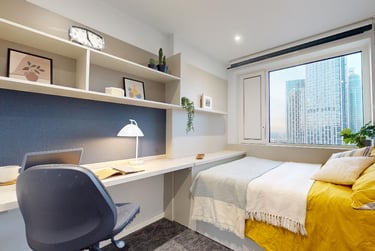 Gold En Suite at iQ Vega, 6 Miles Street, Vauxhall, London, SW81RZ - Image 1
