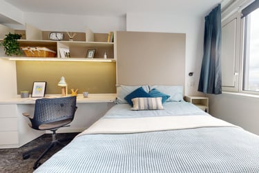 Gold Studio Premium at iQ Vega, 6 Miles Street, Vauxhall, London, SW81RZ - Image 1