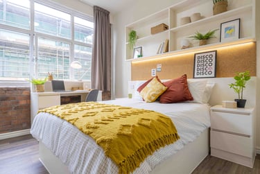 Platinum 2 Bed at iQ Fletcher House, Granby Row, City Centre, Manchester, M607LH - Image 1