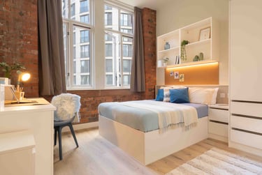 Platinum 1 Bed at iQ Hollingworth House, Fairfield Street, City Centre, Manchester, M13GN - Image 1