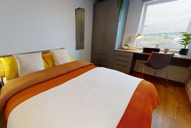 Platinum En Suite Plus at iQ Collingwood, Kings Manor Business Park, City Centre, Newcastle, NE16PA - Image 1