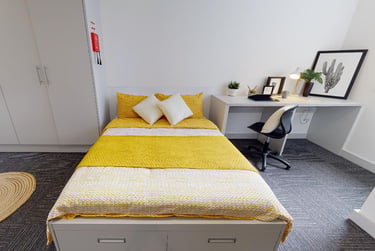 Silver Studio Plus at iQ Newland House, 49 Mount St, Lenton, Nottingham, NG16HE - Image 1