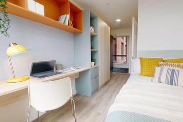 Bronze En Suite at iQ Signal Place, 10 Traffic Street, City Centre, Nottingham, NG21NE - Image 1