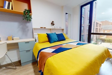 Silver Studio Plus at iQ Signal Place, 10 Traffic Street, City Centre, Nottingham, NG21NE - Image 1