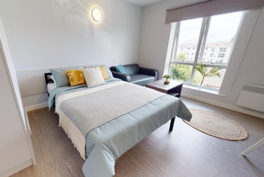 Gold Mini Studio Plus at iQ Student Quarter, Seaford Road, City Centre, Salford, M66FN - Image 1