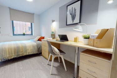 Bronze En Suite-2627 at iQ Brocco, Upper Allen Street/Edward Street, City Centre, Sheffield, S37GB - Image 1