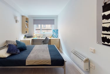 Copper En Suite at iQ Fenton House, 51 Wellington Street, City Centre, Sheffield, S14HL - Image 1