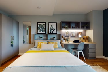 Gold Studio (Accessible) - Image 1