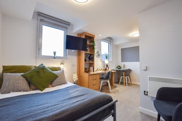 Silver Studio Plus at iQ Steel, 19 Pitt Street S1 4DQ, City Centre, Sheffield, S14DQ - Image 1
