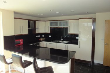 3 bed flat, Apt 5, 112 Ecclesall Road, Sharrow, Sheffield, S118JB - Image 2