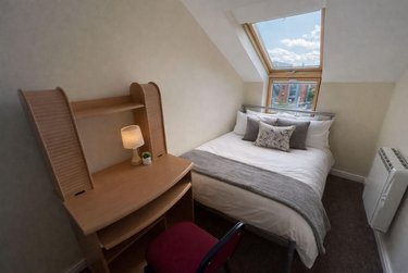 3 bed flat, Bramwell Court, Netherthorpe, Sheffield, S37PR - Image 13