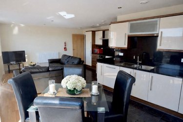 4 bed flat, 112 Ecclesall Road, Sharrow, Sheffield, S118JB - Image 4