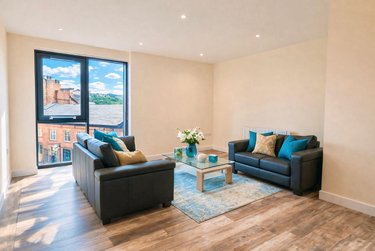 3 bed flat, Ecco, Highfield, Sheffield, S118BP - Image 2