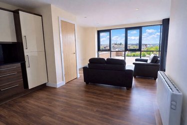 3 bed flat, 121 Fitzwilliam Street, Devonshire Green, Sheffield, S14JP - Image 3