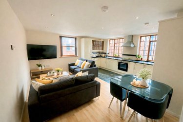 4 bed flat, Lion Works, Devonshire Green, Sheffield, S14RE - Image 1