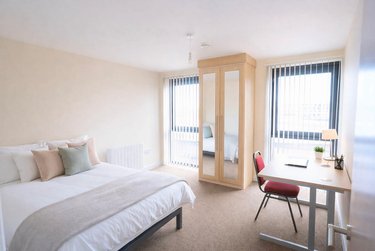 3 bed flat, 121 Fitzwilliam Street, Devonshire Green, Sheffield, S14JP - Image 6