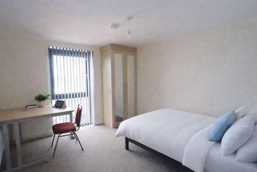 3 bed flat, 121 Fitzwilliam Street, Devonshire Green, Sheffield, S14JP - Image 9