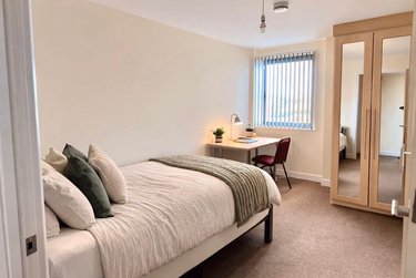 2 bed flat, 121 Fitzwilliam Street, Devonshire Green, Sheffield, S14JP - Image 4