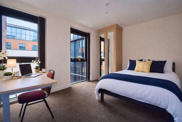 3 bed flat, 121 Fitzwilliam Street, Devonshire Green, Sheffield, S14JP - Image 9