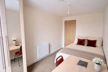 2 bed flat, 121 Fitzwilliam Street, Devonshire Green, Sheffield, S14JP - Image 6