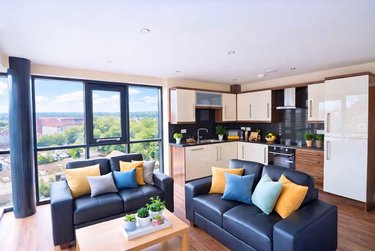 3 bed flat, Devonshire Point, Devonshire Green, Sheffield, S14JP - Image 1