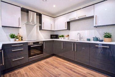 3 bed flat, Ecco, Highfield, Sheffield, S118BP - Image 2