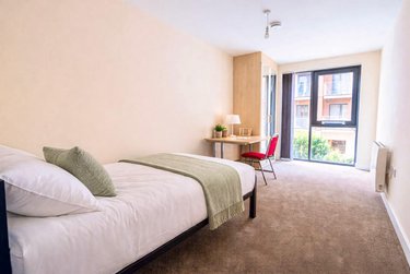 3 bed flat, Ecco, Highfield, Sheffield, S118BP - Image 13