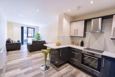 3 bed flat, Ecco, Highfield, Sheffield, S118BP - Image 1