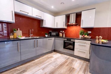 3 bed flat, Ecco, Highfield, Sheffield, S118BP - Image 3