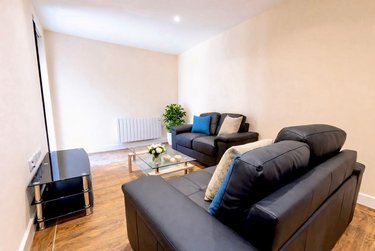 3 bed flat, Ecco, Highfield, Sheffield, S118BP - Image 2