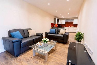 3 bed flat, Ecco, Highfield, Sheffield, S118BP - Image 3