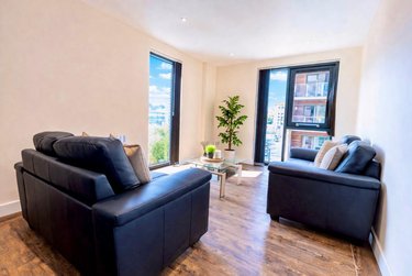 2 bed flat, Ecco, Highfield, Sheffield, S118BP - Image 1
