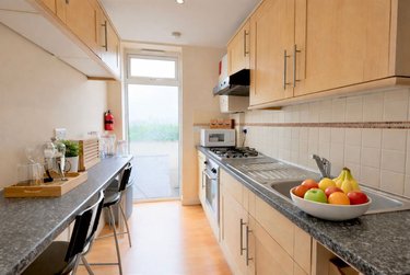 2 bed flat, Montgomery Place, Upperthorpe, Sheffield, S63BW - Image 4