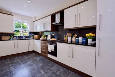 6 bed house, 2a Wilkinson Street, Devonshire Green, Sheffield, S102GA - Image 2
