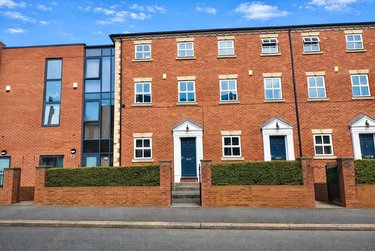6 bed house, Wilkinson Street, Devonshire Green, Sheffield, S102GA - Image 1