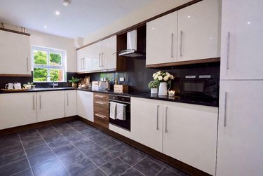 6 bed house, Wilkinson Street, Devonshire Green, Sheffield, S102GA - Image 3
