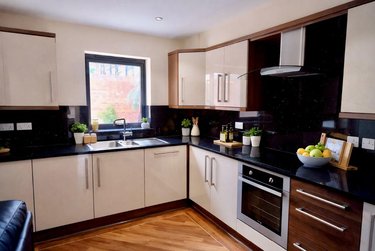 6 bed house, Wilkinson Street, Devonshire Green, Sheffield, S102GA - Image 4