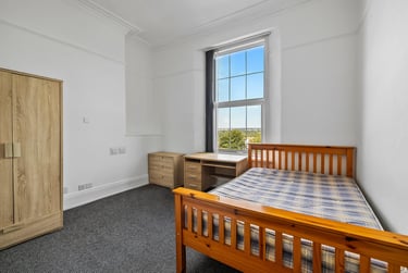 10 bed house, North Road East, North Hill, Plymouth, PL46AL - Image 4