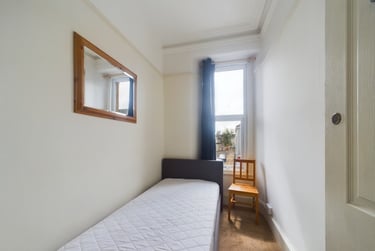 4 bed house, Baring Street, Greenbank, Plymouth, PL48NG - Image 9