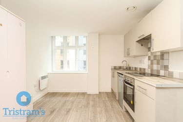 1 bed studio, Talbot Street, Arboretum, Nottingham, NG15GL - Image 1