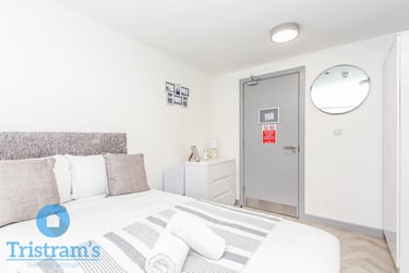 1 bed flat, Talbot Street, Arboretum, Nottingham, NG15GL - Image 5