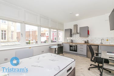 1 bed studio, Victoria Street, Uttoxeter, Derby, DE11ES - Image 1