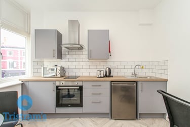 1 bed studio, Victoria Street, Uttoxeter, Derby, DE11ES - Image 2