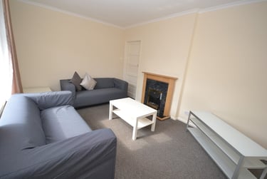 1 bed house, Shelley Avenue, Clifton, Nottingham, NG118GS - Image 2