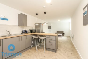 5 bed flat, Broadgate, Beeston, Nottingham, NG92HF - Image 2