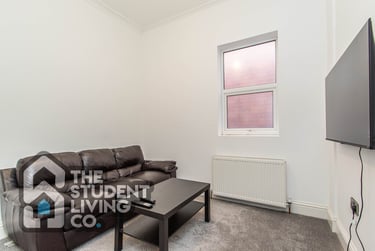 2 bed flat, Loughborough Road, West Bridgford, Nottingham, NG27JH - Image 5