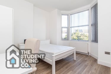 2 bed flat, Loughborough Road, West Bridgford, Nottingham, NG27JH - Image 9